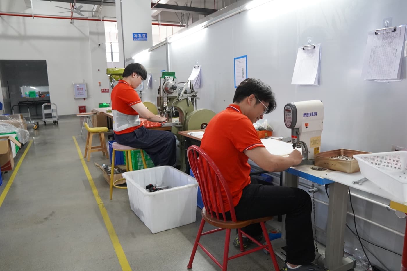 AULEXMED manufacturing workshop and production line